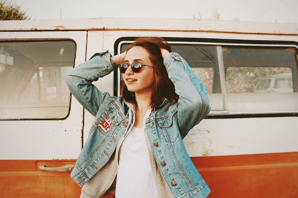 サングラスをした女性